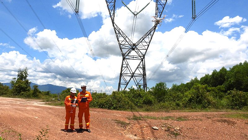 Ứng dụng công nghệ trong quản lý vận hành hệ thống truyền tải điện