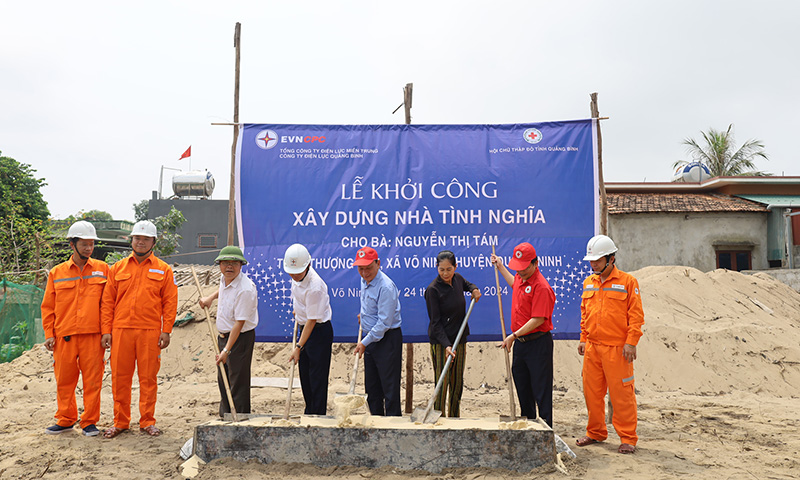 Khởi công xây dựng nhà nhân ái cho gia đình đặc biệt khó khăn tại xã Võ Ninh