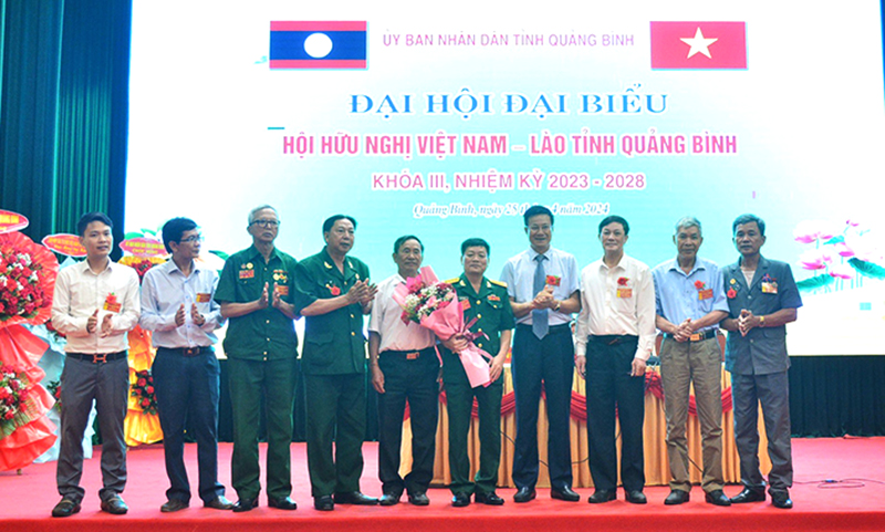 Đại hội Hội hữu nghị Việt Nam-Lào tỉnh Quảng Bình khóa III