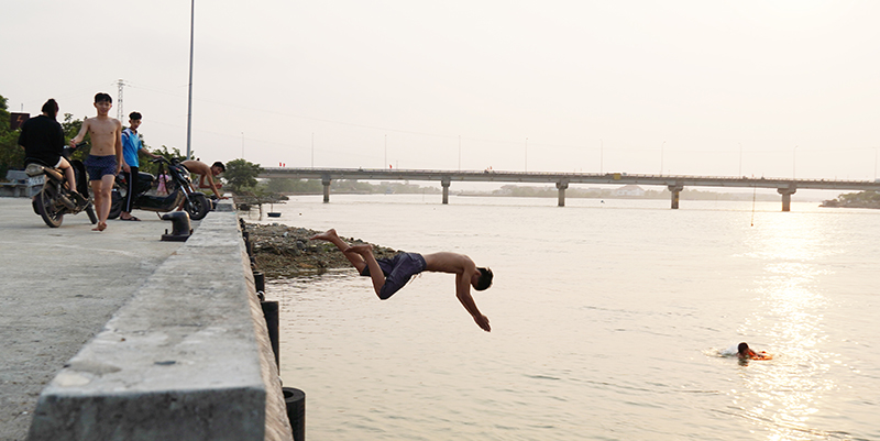 Không chủ quan, lơ là trong phòng tránh đuối nước