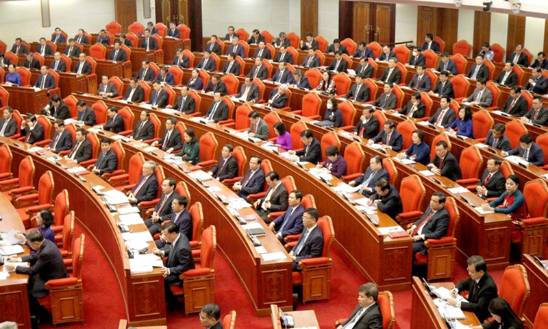 Thí điểm giao quyền, trách nhiệm cho người đứng đầu trong công tác cán bộ