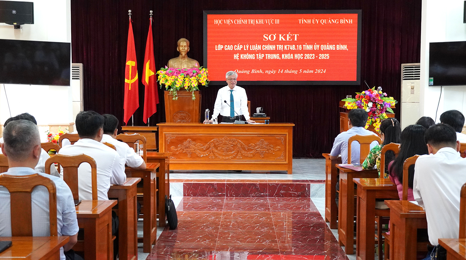 Sơ kết lớp cao cấp lý luận chính trị K74B.16