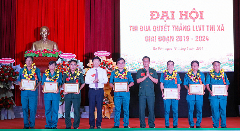 Tạo bước đột phá mới trong phong trào thi đua quyết thắng