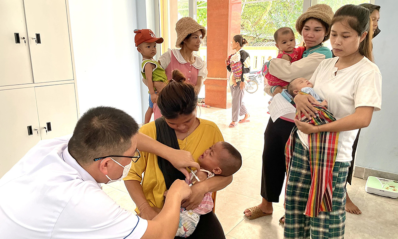 Chương trình tiêm chủng mở rộng năm 2024 trên địa bàn tỉnh