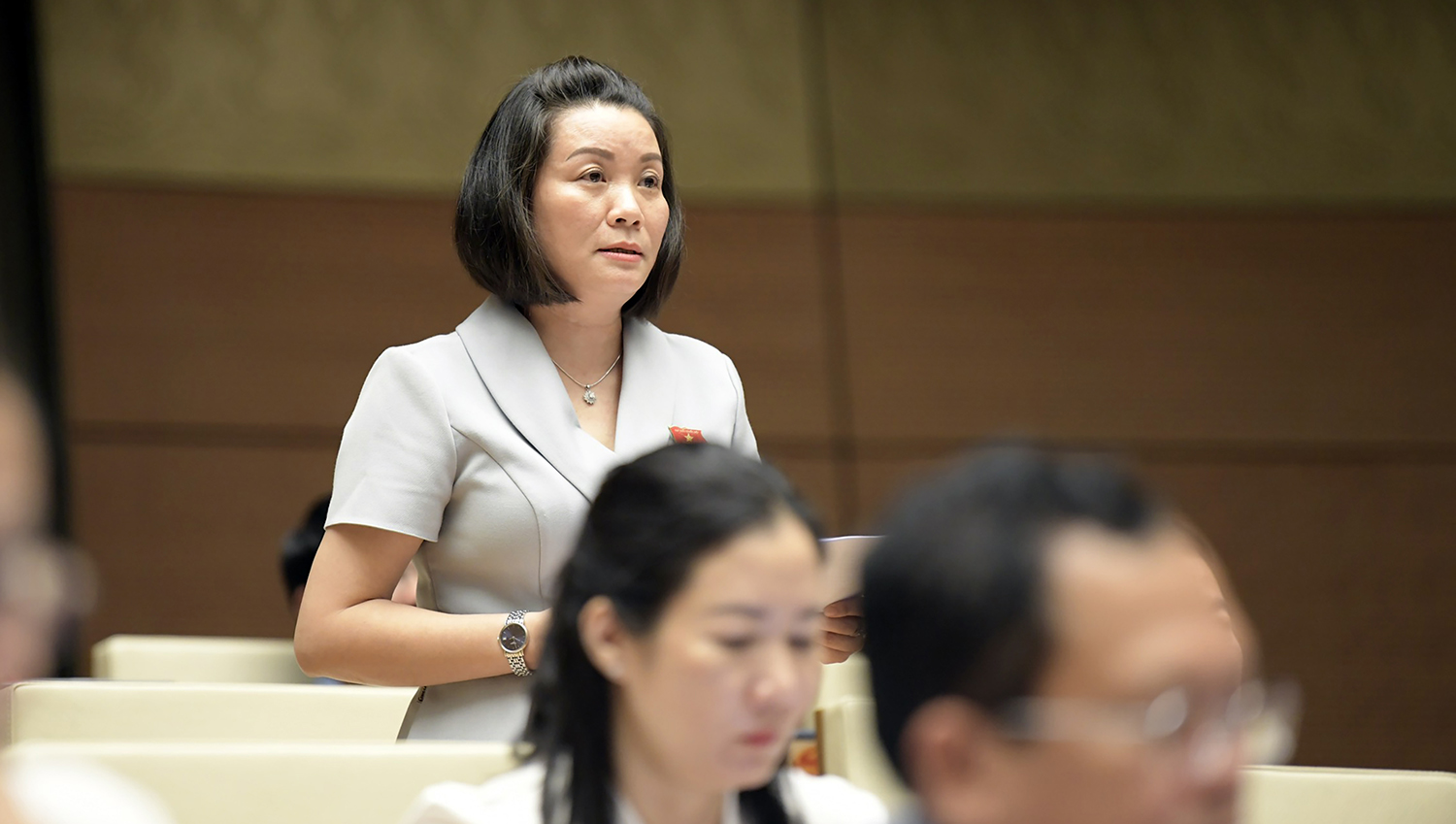Đại biểu Quốc hội thảo luận về dự thảo Luật Quản lý, sử dụng vũ khí, vật liệu nổ và công cụ hỗ trợ (sửa đổi)