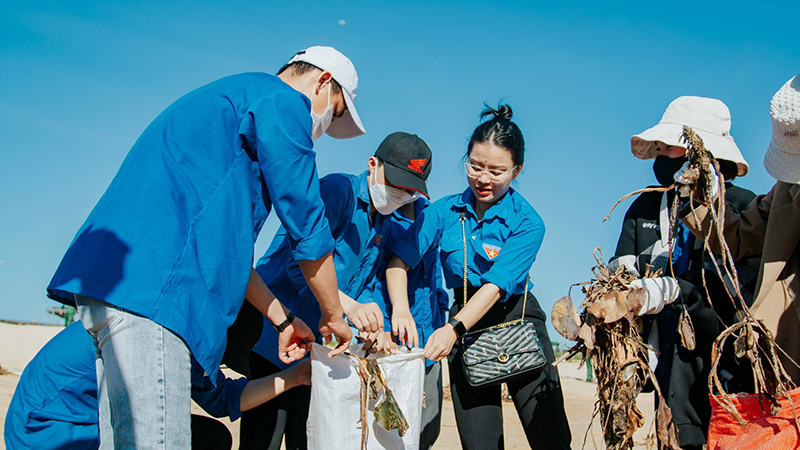 Chú trọng tuyên truyền, phổ biến pháp luật về biển, hải đảo