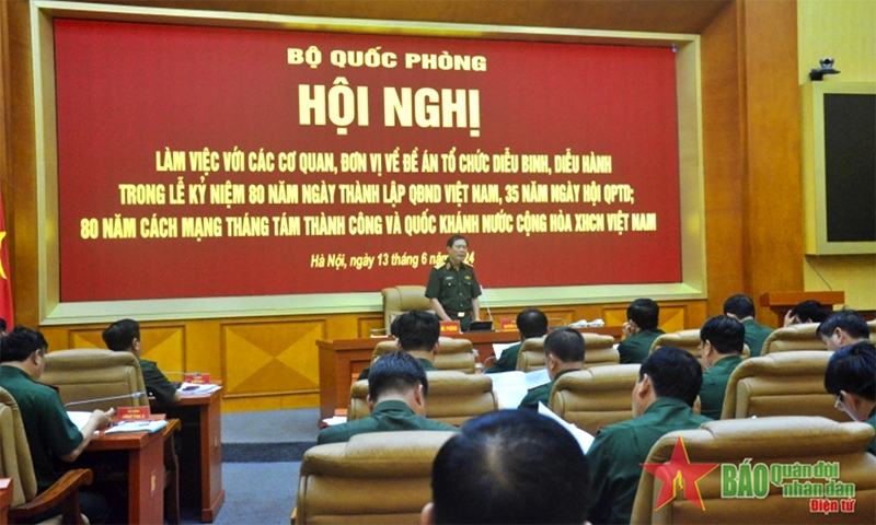 Chiến đấu cơ, xe pháo quân sự, xe đặc chủng Công an tham gia diễu binh, diễu hành...