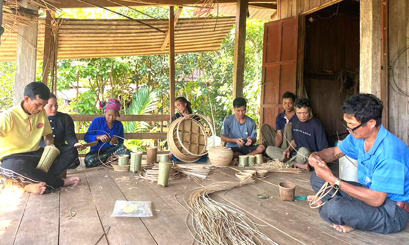 Học nghề để làm giàu