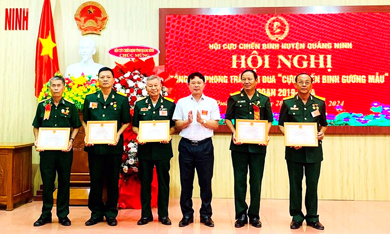 Xứng danh "Bộ đội cụ Hồ"