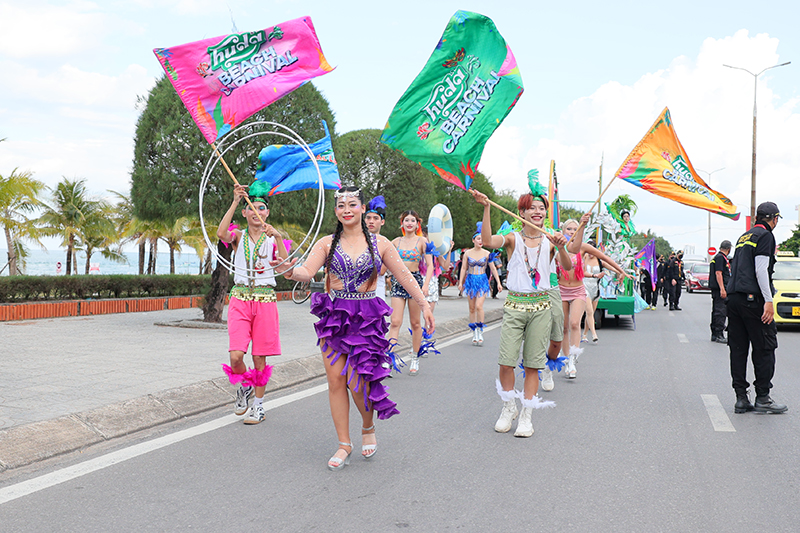 Lễ hội biển Huda Beach Carnival