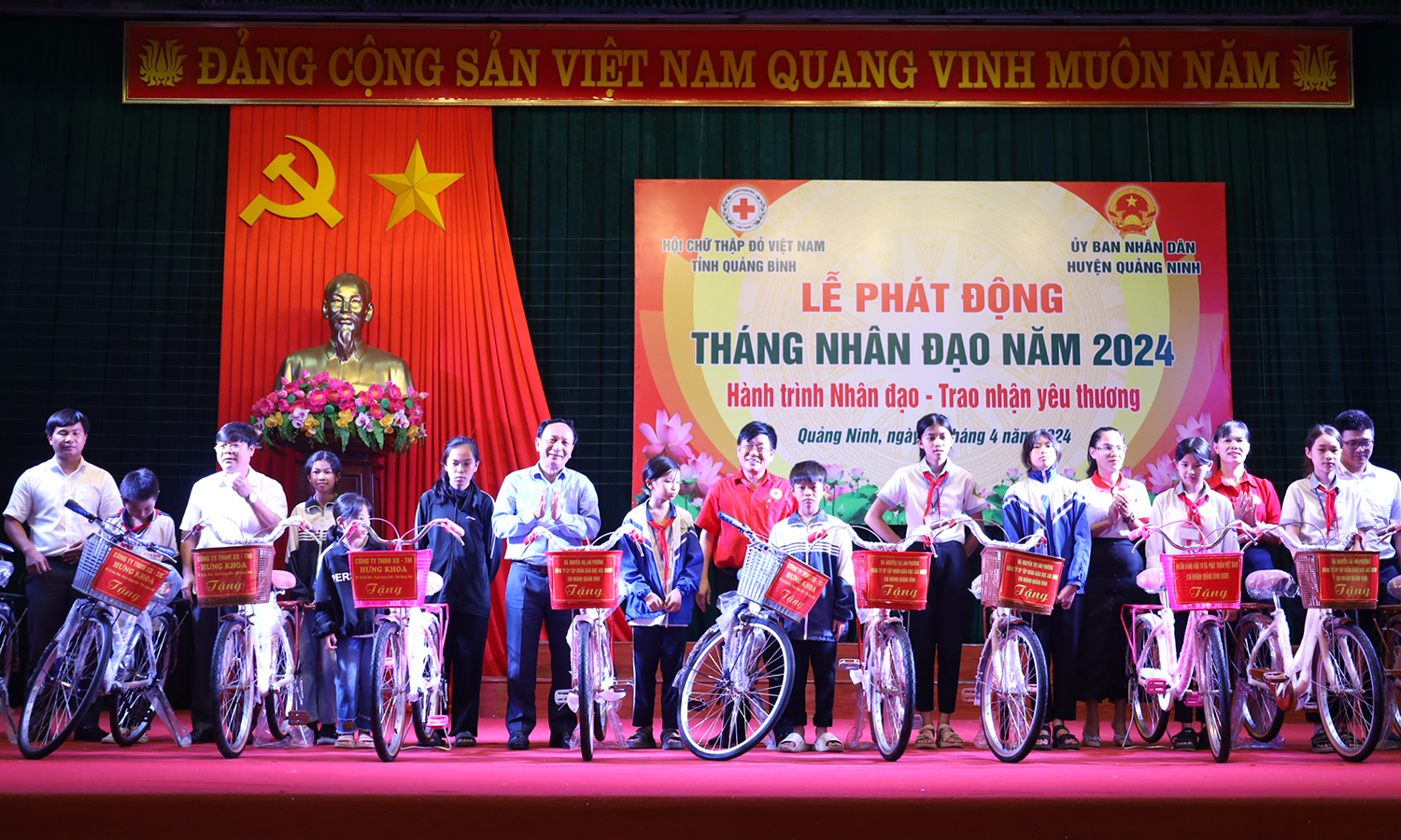 "Hành trình nhân đạo-Trao nhận yêu thương"