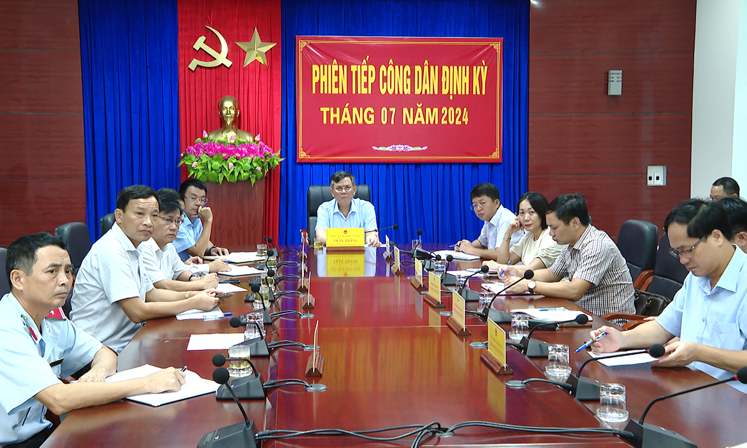 Các đồng chí lãnh đạo tỉnh tiếp công dân