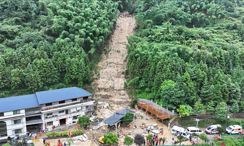 Vụ lở đất tại Trung Quốc: Kích hoạt cơ chế phản ứng khẩn cấp tại tỉnh Hồ Nam