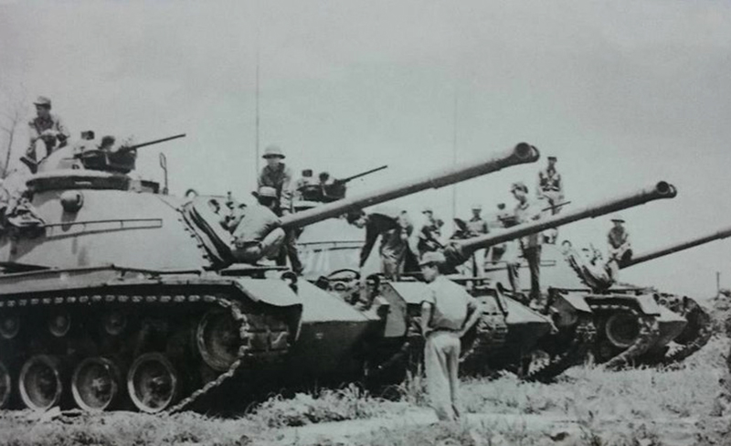 Những làn khói trắng