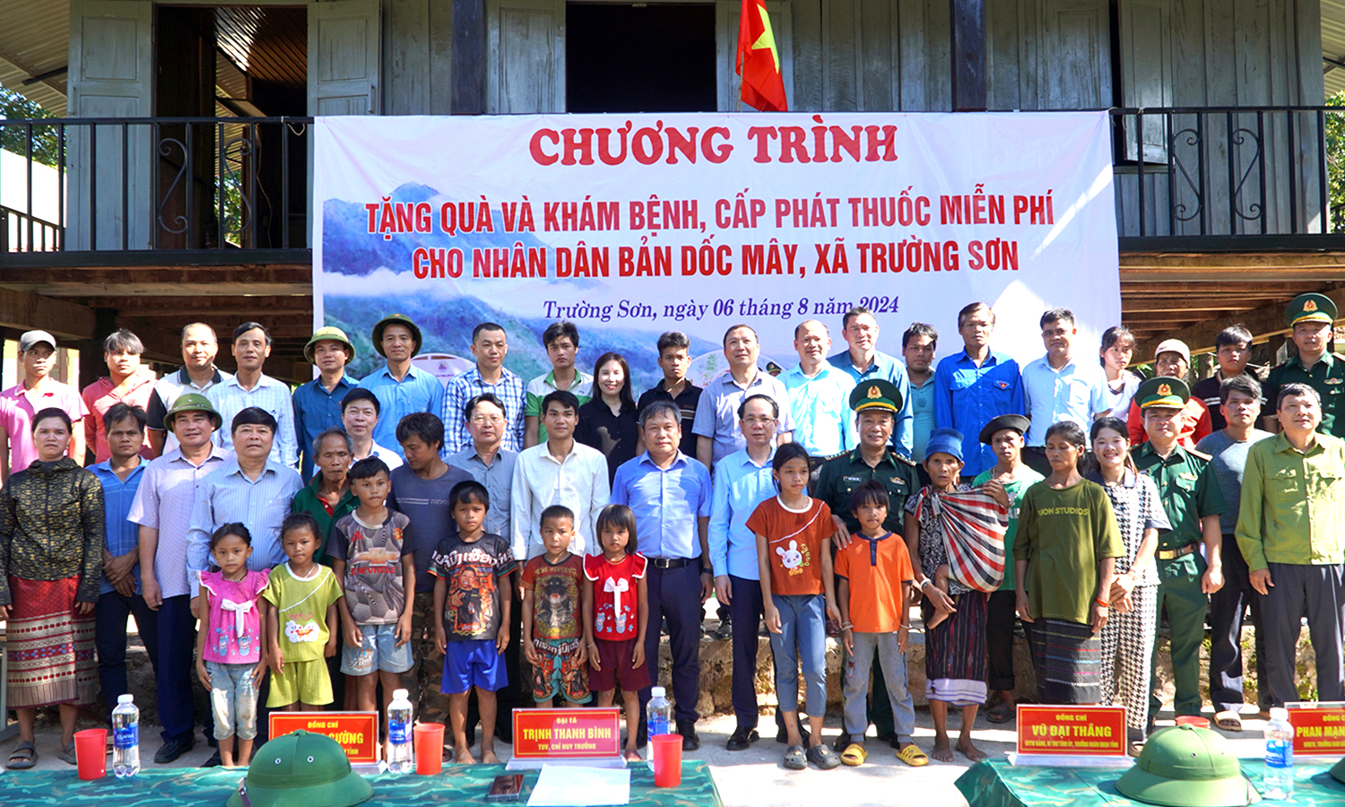 Đồng chí Bí thư Tỉnh ủy kiểm tra công tác quản lý biên giới và đời sống đồng bào tại xã Trường Sơn