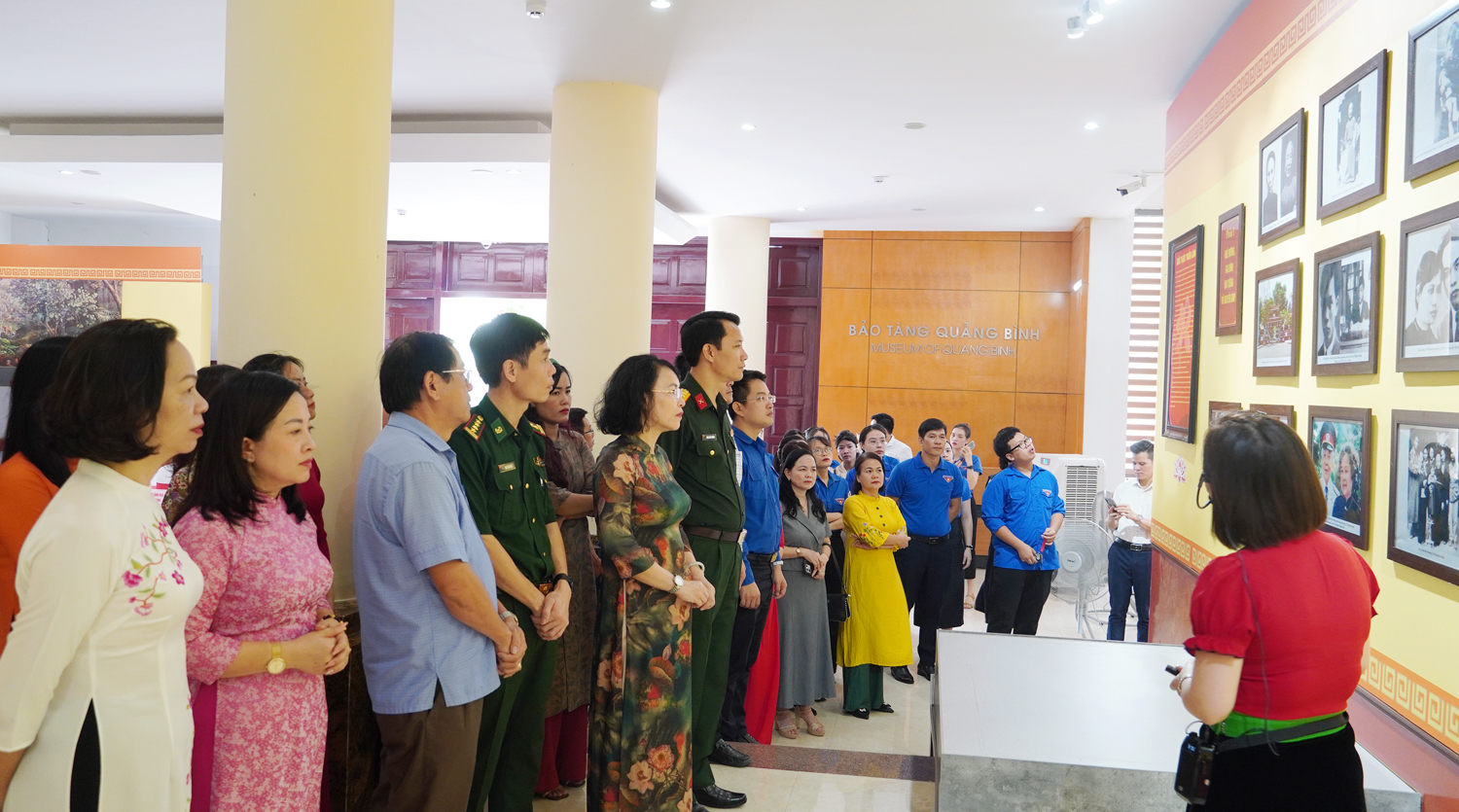 Ghi ở Triển lãm "Dấu ấn của Đại tướng Võ Nguyên Giáp với Điện Biên Phủ"