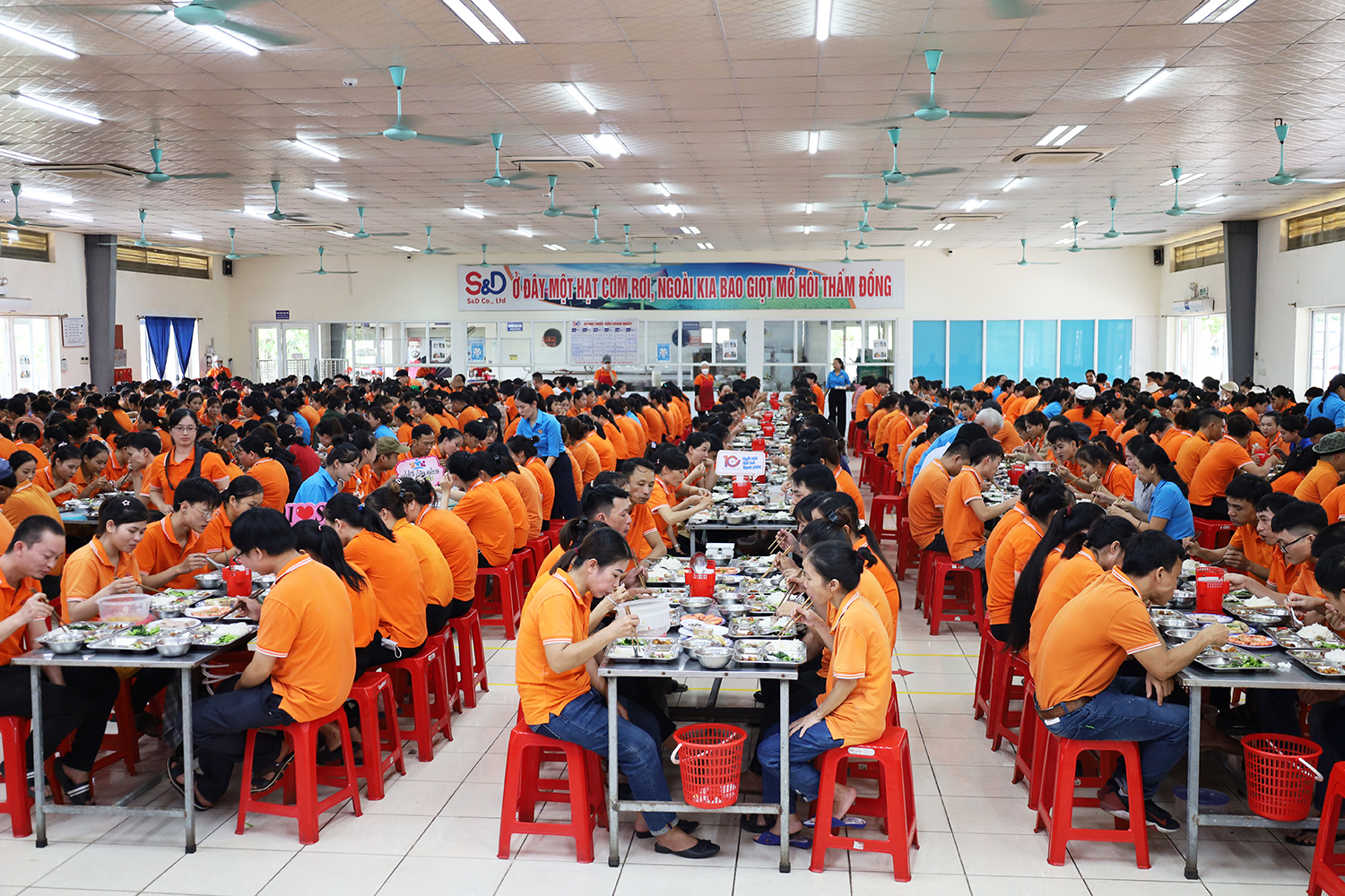 Đoàn kết, gắn bó từ "Bữa cơm Công đoàn năm 2024"