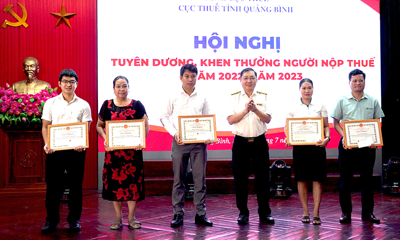 Chấp hành tốt pháp luật về thuế