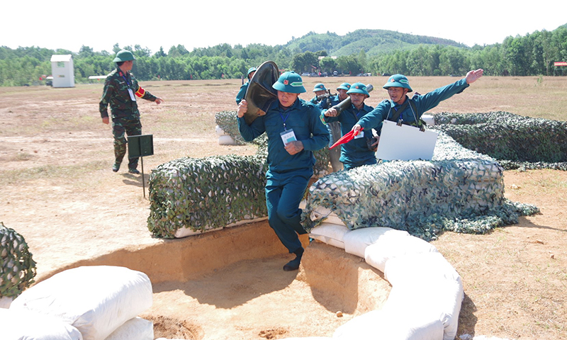 Hội thao "khẩu đội pháo binh dân quân tự vệ toàn năng năm 2024"