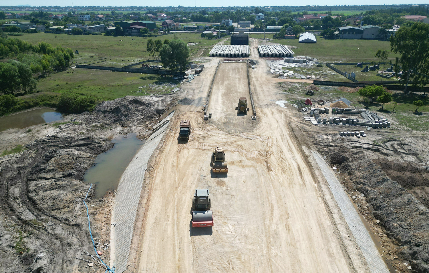 Dự án xây dựng cải tạo, nâng cấp Quốc lộ 12A: Tiến độ chậm do vướng mặt bằng