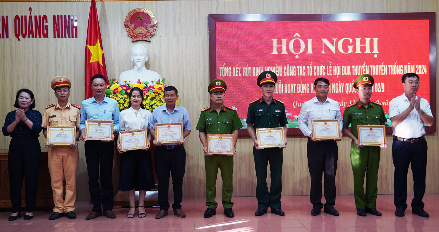 Quảng Ninh: Tổng kết lễ hội đua thuyền truyền thống và các hoạt động dịp lễ 2/9