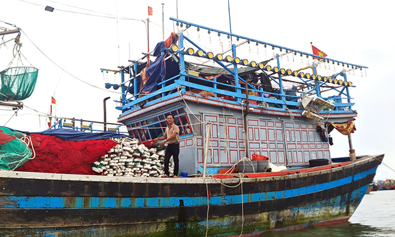 "Đầu tàu" nơi sóng cả-Bài 2: Mạnh giàu từ biển quê hương