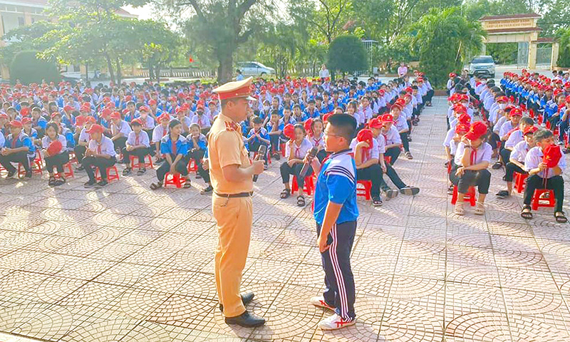 Xử lý nghiêm học sinh vi phạm an toàn giao thông