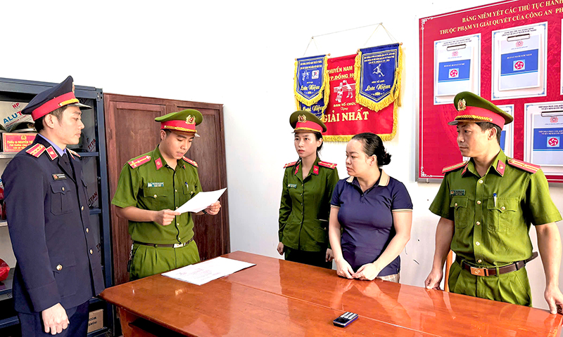 Khởi tố vụ án "Mua bán trái phép hóa đơn"