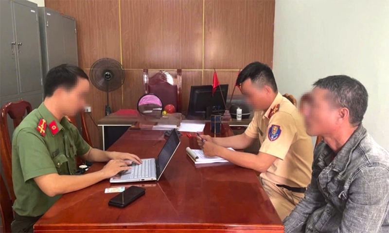 Xúc phạm lực lượng Công an, người đàn ông bị phạt 7,5 triệu đồng