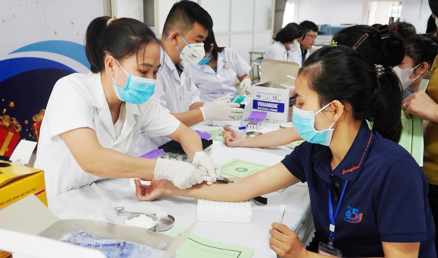 Chấn chỉnh hoạt động khám, chữa bệnh nhân đạo