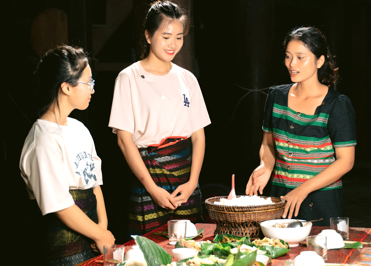 "Đánh thức" tiềm năng du lịch văn hóa cộng đồng dân tộc thiểu số