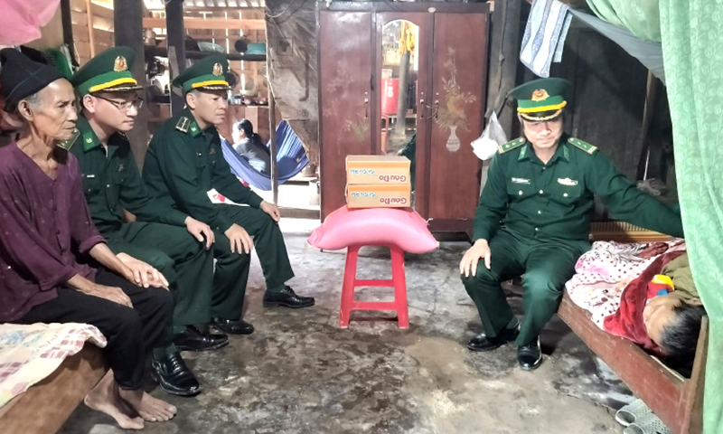 Biên giới là quê hương