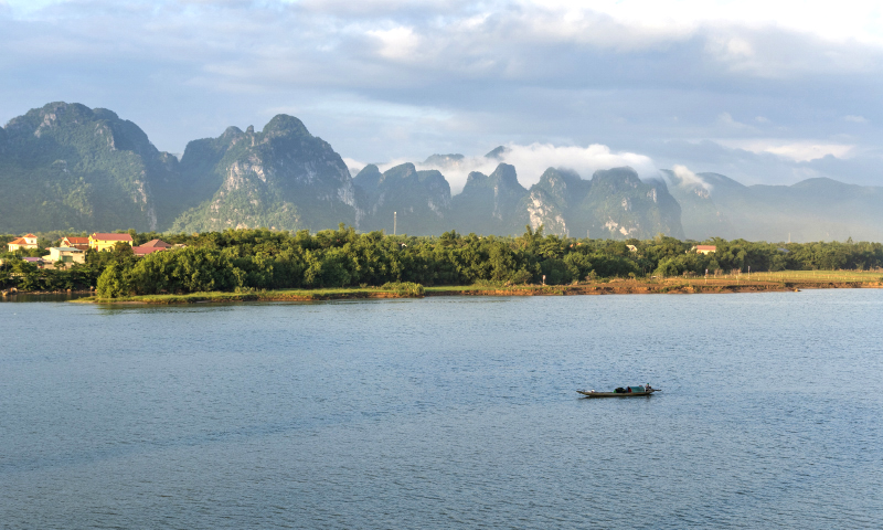 Quê hương Tuyên Hóa tự hào về Thiếu tướng Hoàng Sâm