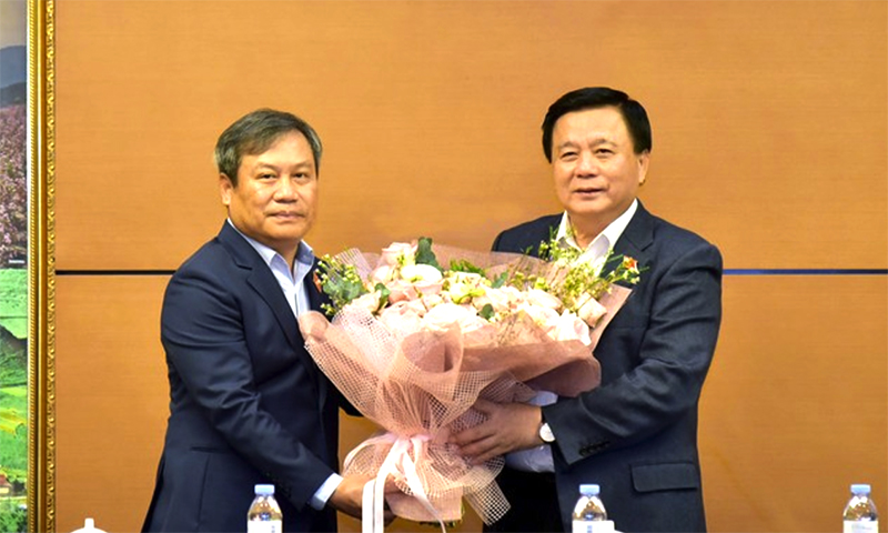 Đồng chí Vũ Đại Thắng chuyển sinh hoạt đoàn đại biểu Quốc hội