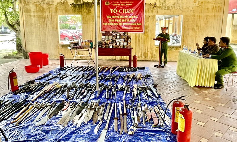 Tiêu hủy vũ khí, vật liệu nổ và pháo thu hồi trong nhân dân