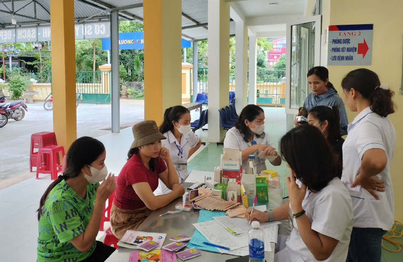 Chuyển từ kế hoạch hóa gia đình sang phát triển dân số toàn diện