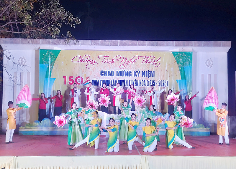 Chương trình nghệ thuật chào mừng kỷ niệm 150 năm thành lập huyện Tuyên Hóa