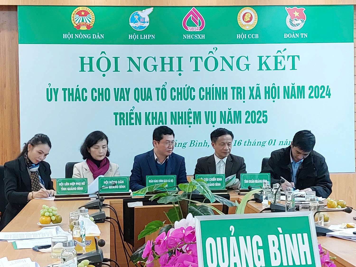 Tuyên truyền đến hộ nghèo, đối tượng chính sách khác các chương trình cho vay