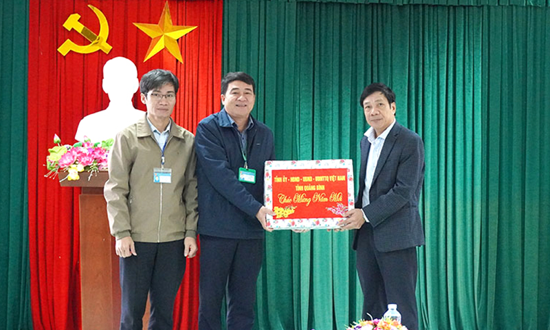 Lãnh đạo tỉnh thăm, chúc Tết các đồng chí nguyên lãnh đạo tỉnh