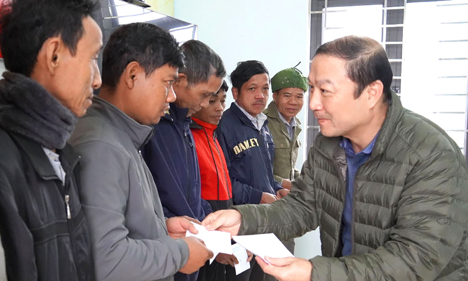 Chăm lo Tết cho đồng bào dân tộc thiểu số