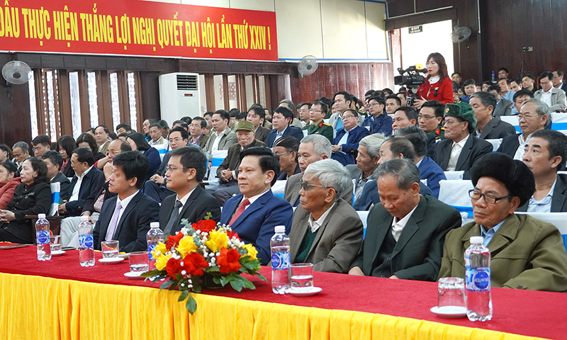 Lệ Thủy: Gặp mặt cán bộ cốt cán nhân dịp Tết Nguyên đán Ất Tỵ