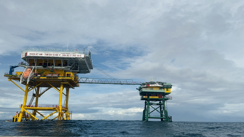 Thương nhớ mùi đất liền