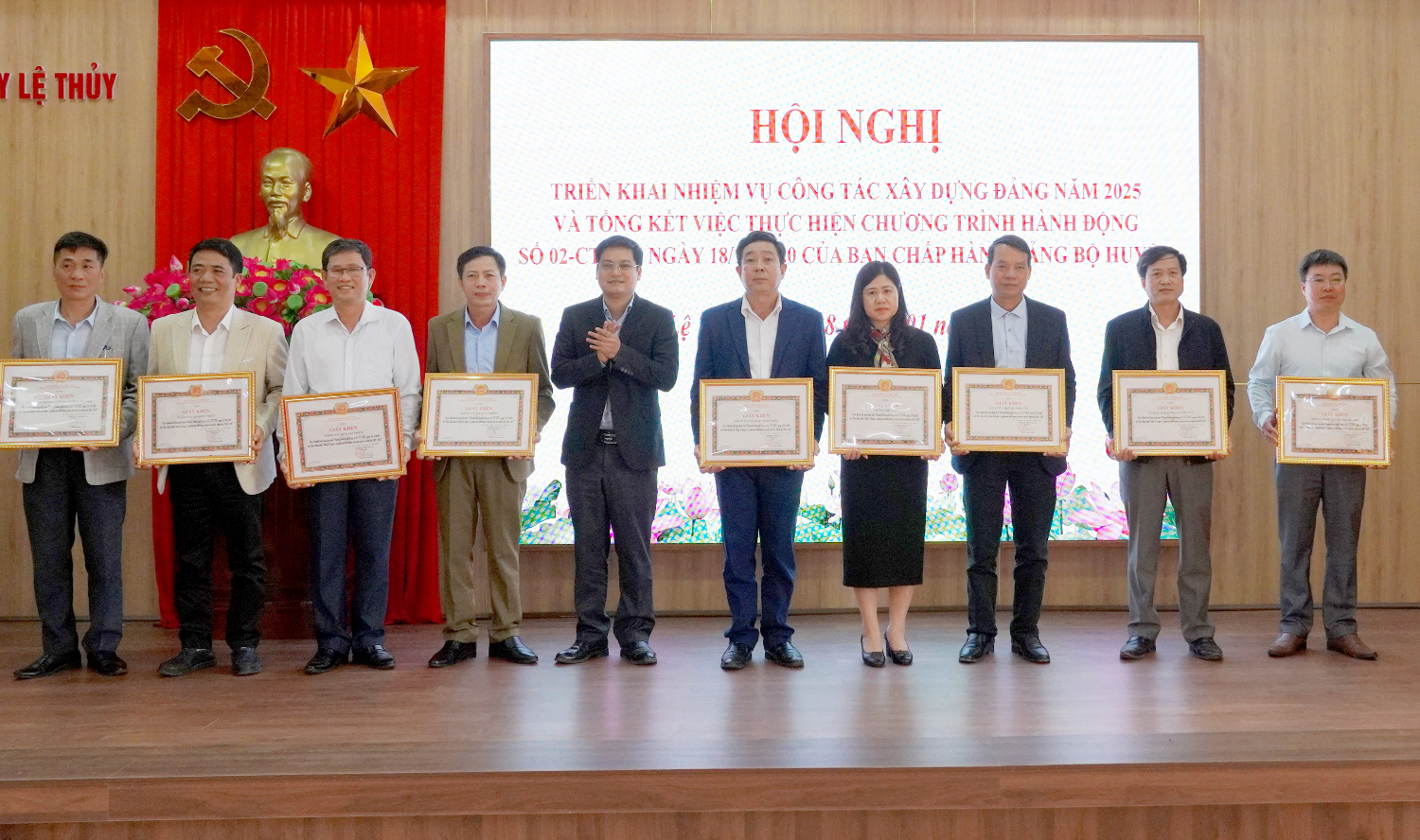 Lệ Thủy: Nâng cao chất lượng công tác cán bộ