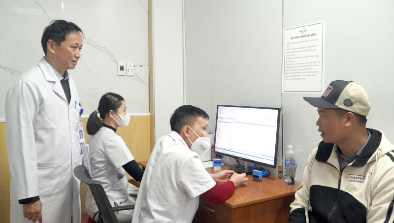 Bảo đảm quyền lợi cho người dân khám, chữa bệnh bảo hiểm y tế