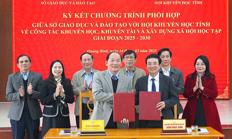 Ký kết chương trình phối hợp đẩy mạnh công tác khuyến học