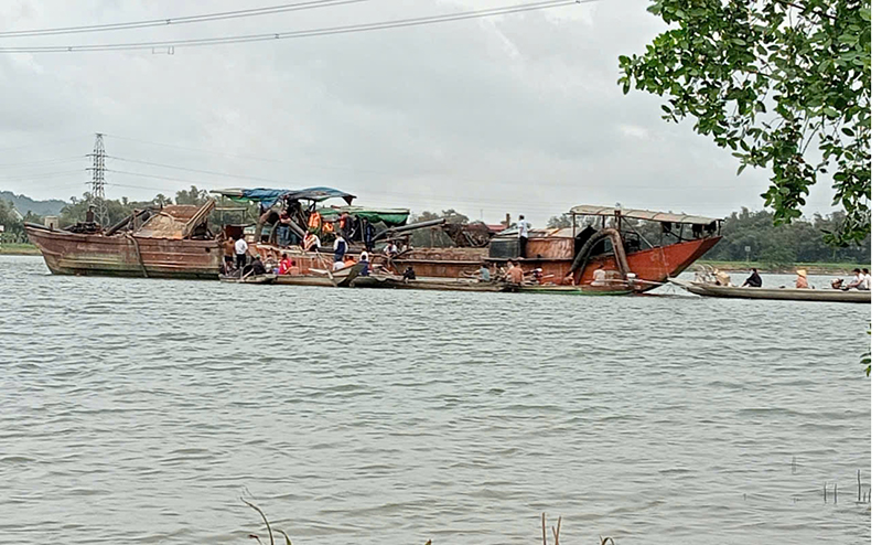 Quảng Trạch: Chìm thuyền trên sông, một người tử vong