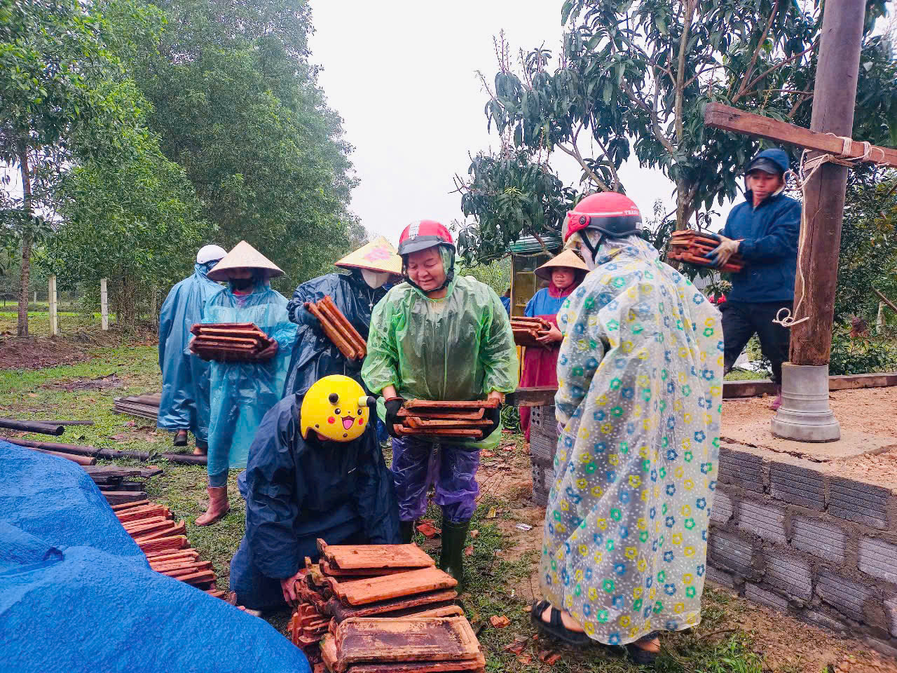 Tấm lành che... tấm rách