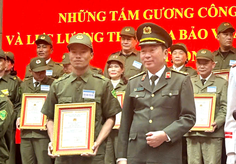 Tổ trưởng tổ bảo vệ an ninh trật tự nhiệt huyết
