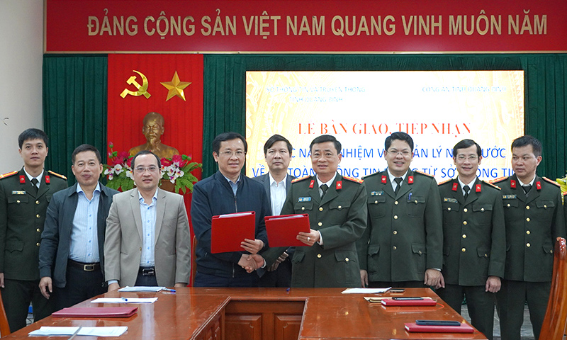 Bàn giao, tiếp nhận nhiệm vụ quản lý nhà nước về an toàn thông tin mạng