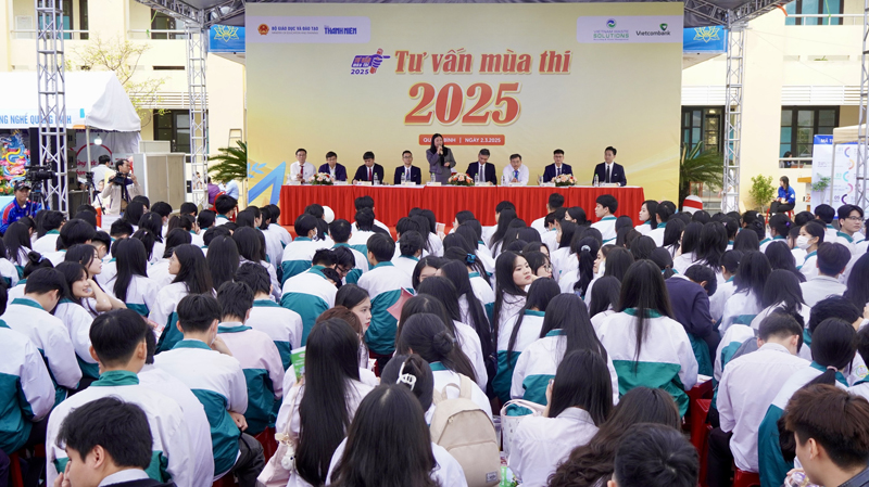 Tư vấn mùa thi năm 2025
